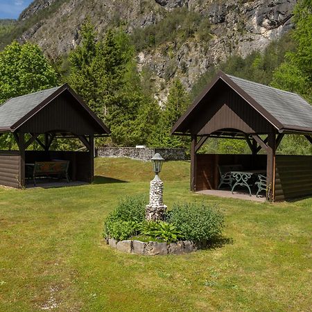Apartament Metoja Soča Zewnętrze zdjęcie